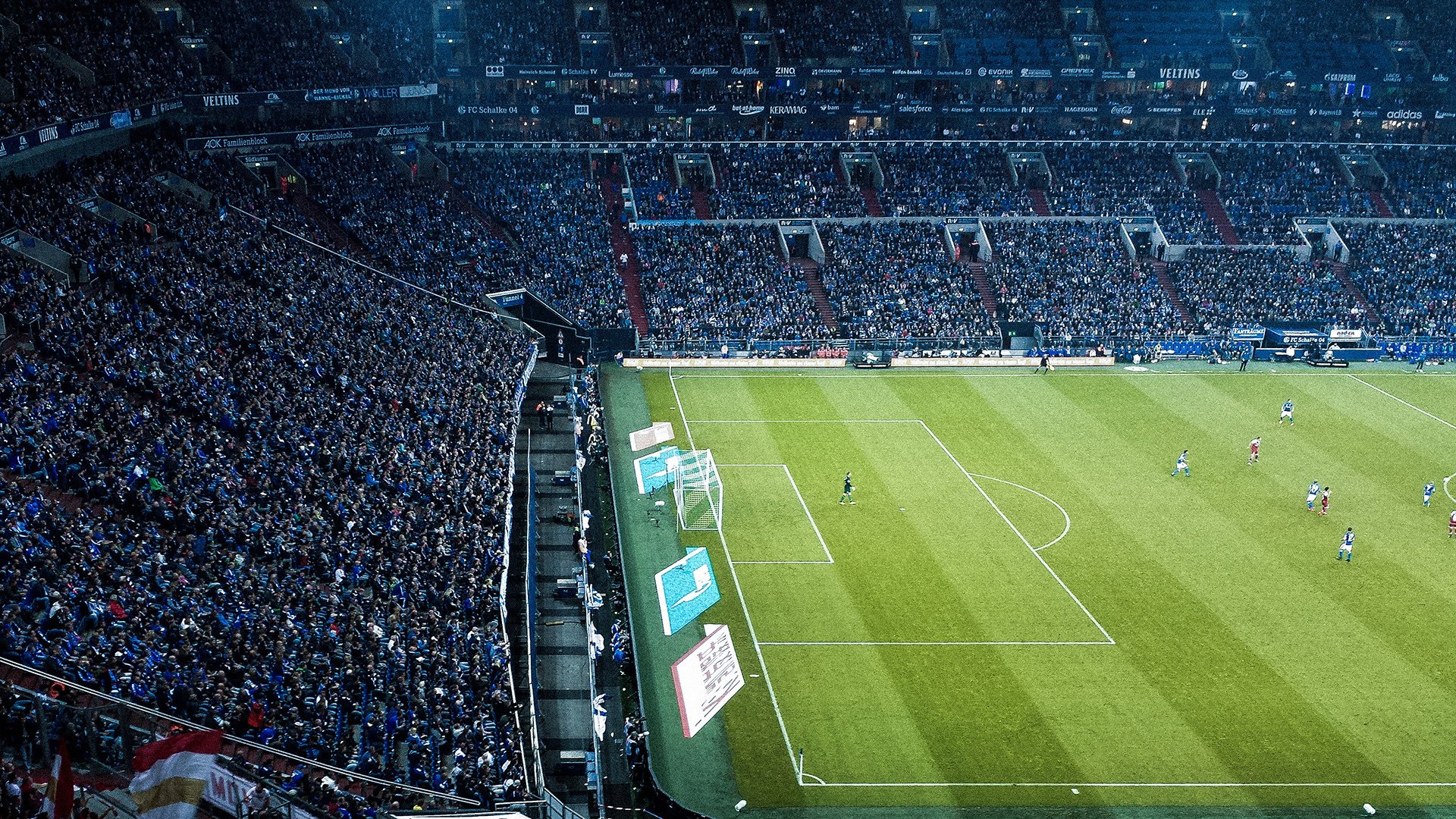 传承与创新:球星退役后对足球的影响,球员退役后靠什么生存